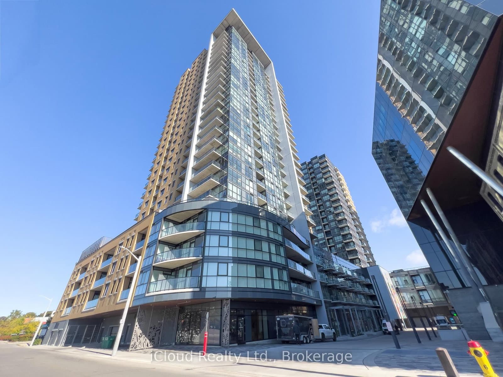 #PH 2707 - 108 Garment Street