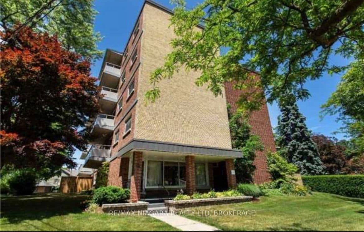 14 Norris Place, Unit 404