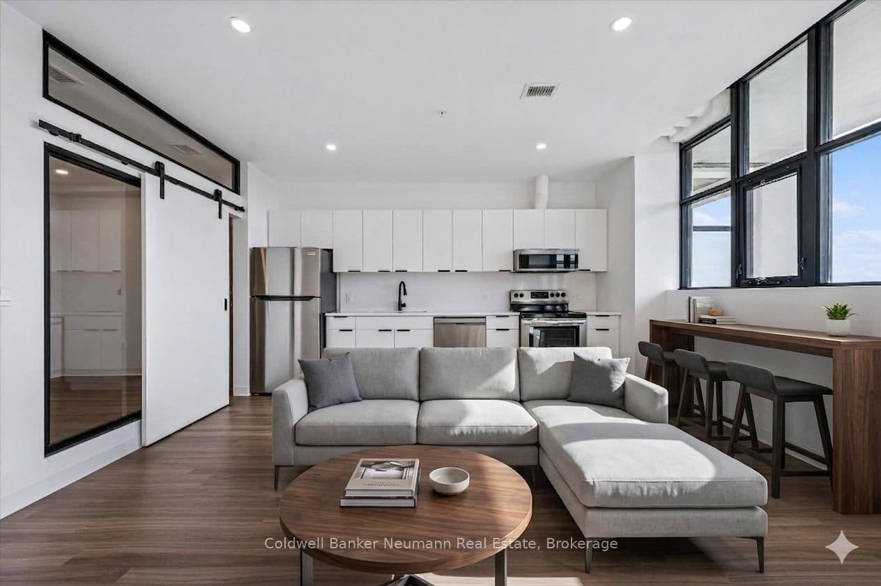 #322 - 120 Huron Street