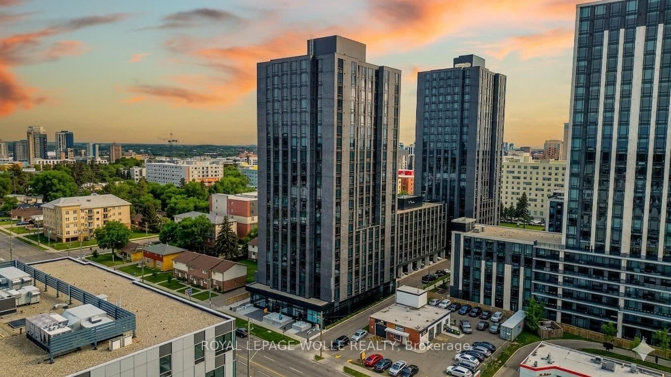 #1210 - 145 Columbia Street W