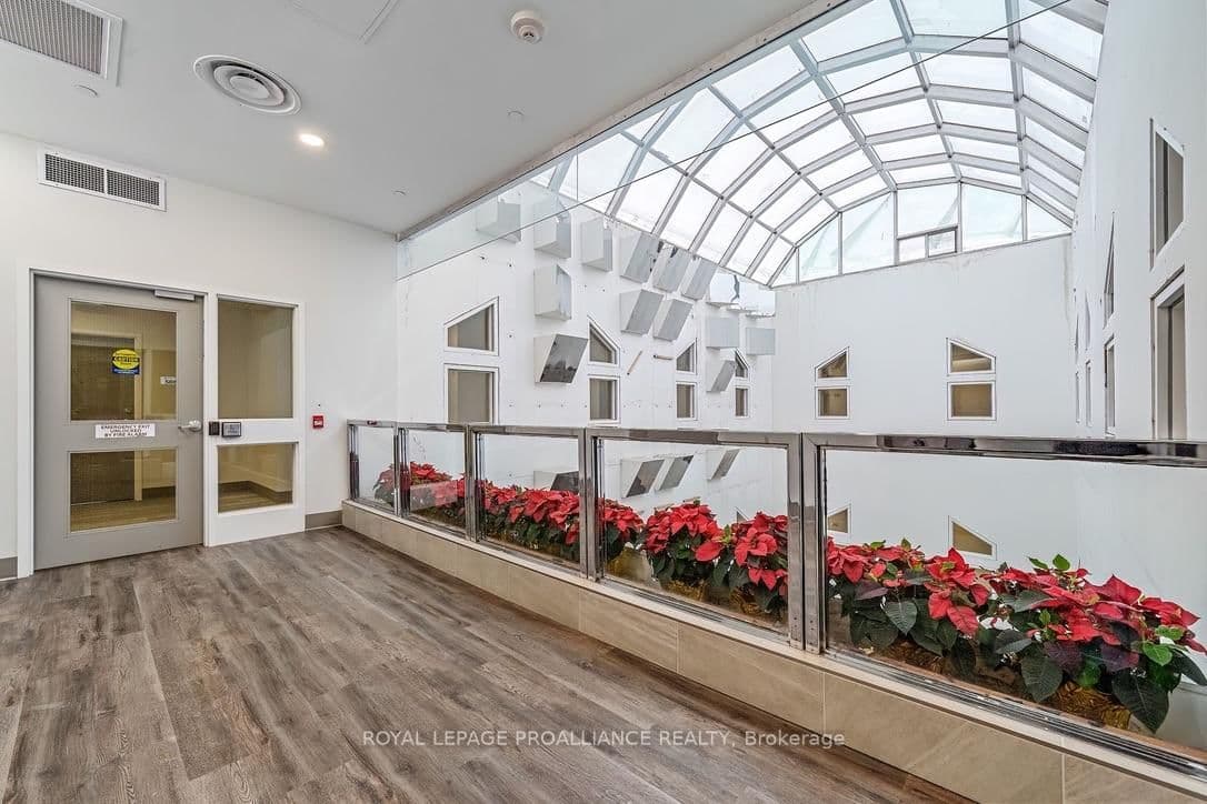 199 Front Street, Unit 514