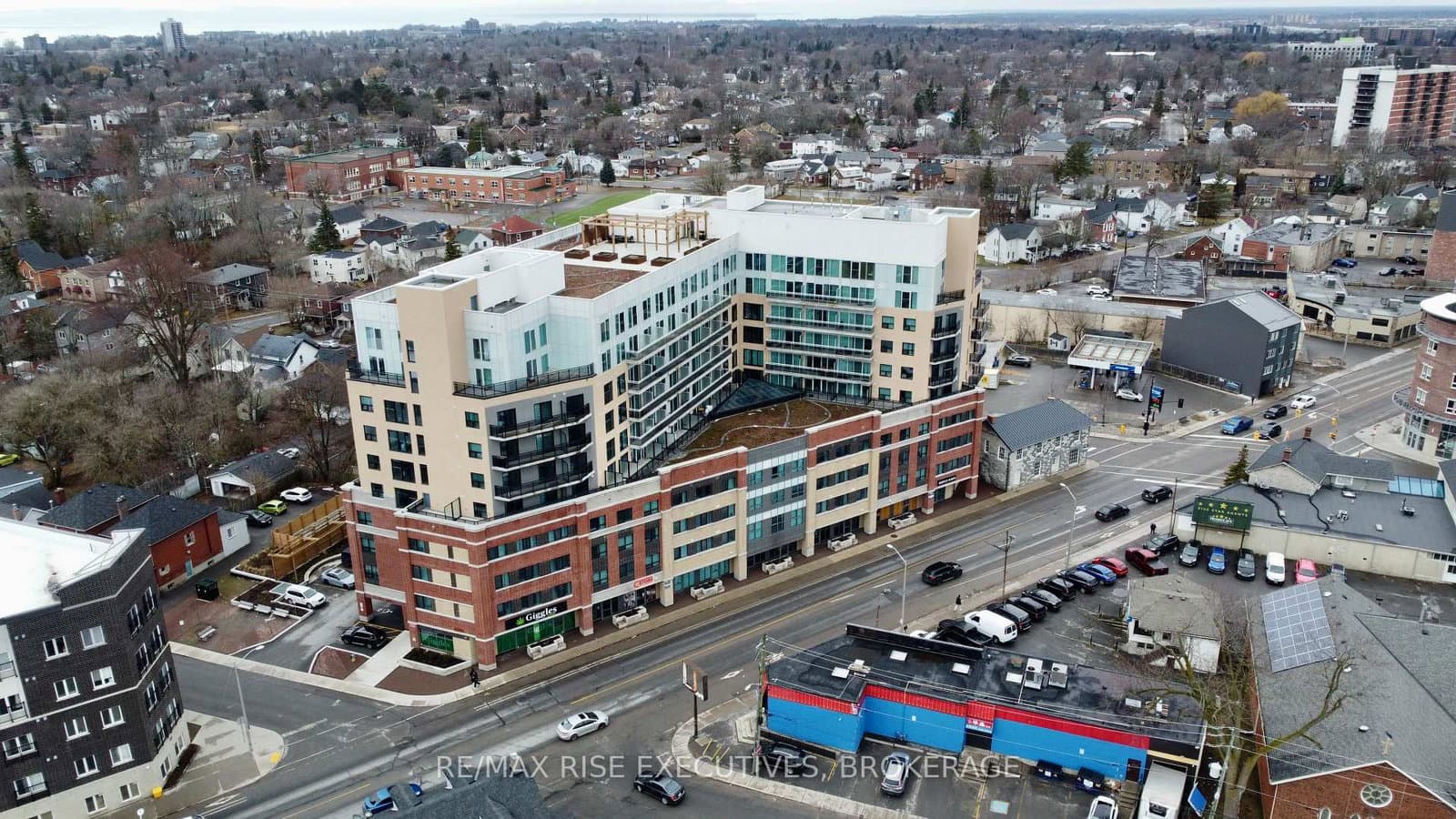 #711 - 652 Princess Street