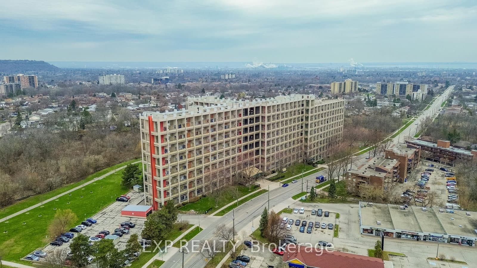 #811 - 350 Quigley Road