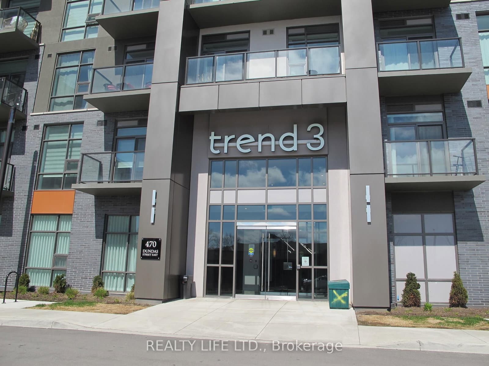 #1106 - 470 Dundas Street E