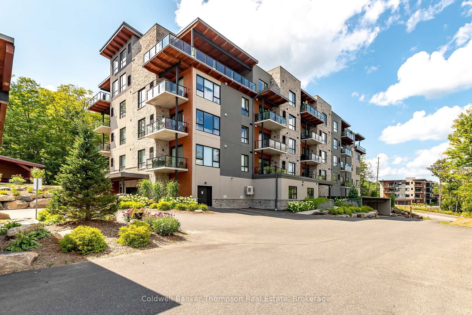 #207 - 18 Campus Trail