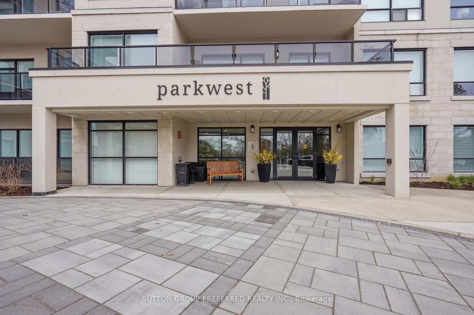 #401 - 1200 Commissioners Road W