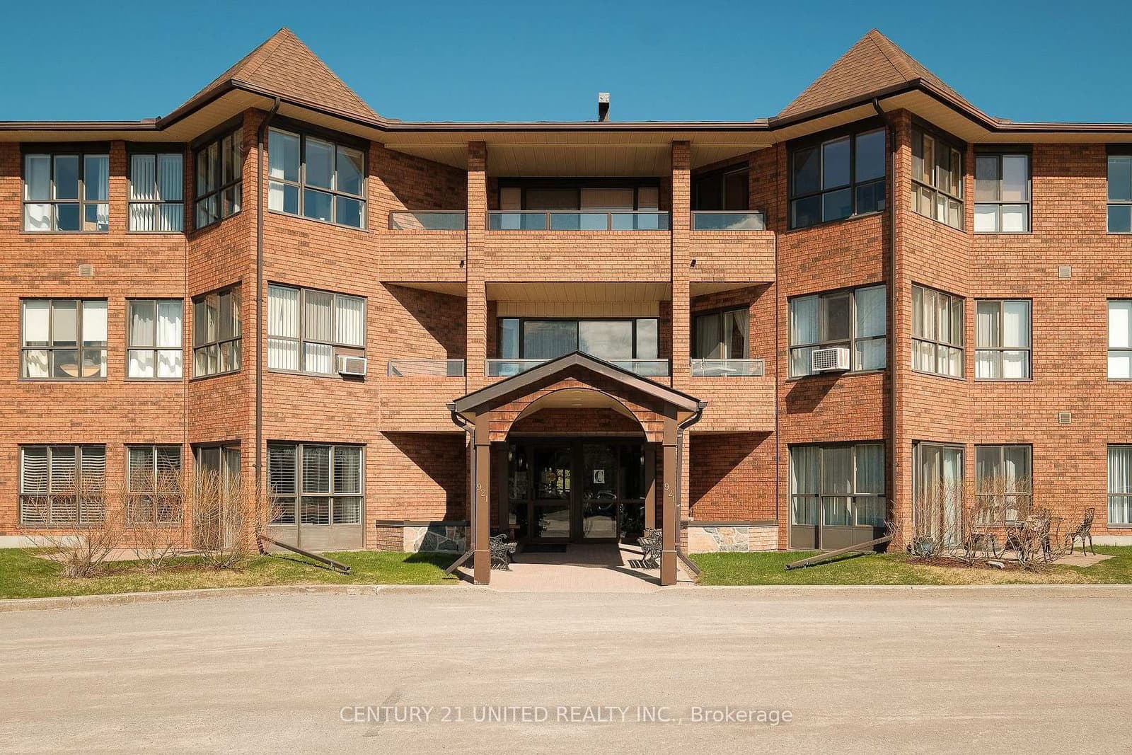 #218 - 921 Armour Road