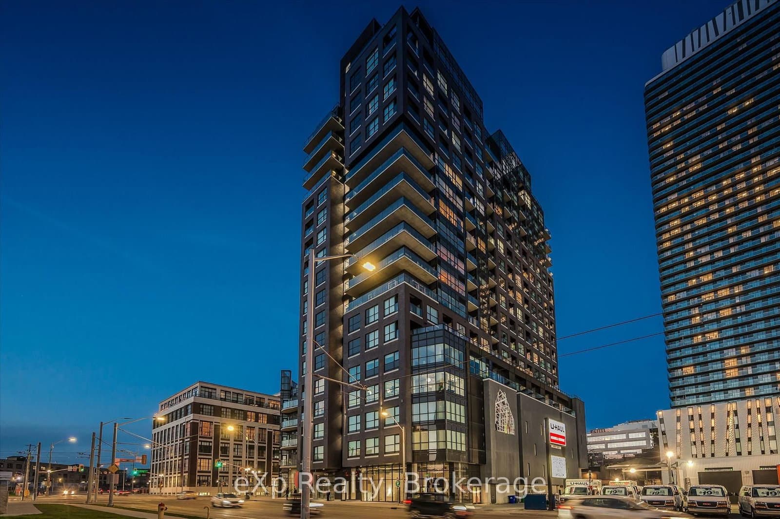 #1006 - 1 Victoria Street S