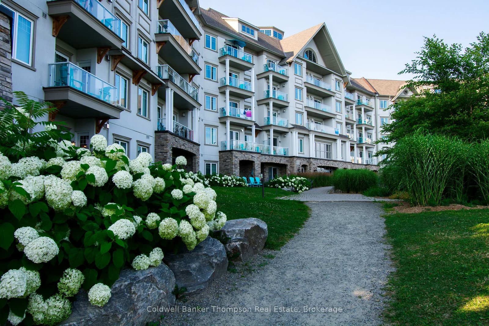 #003 - 25 Pen Lake Point Road