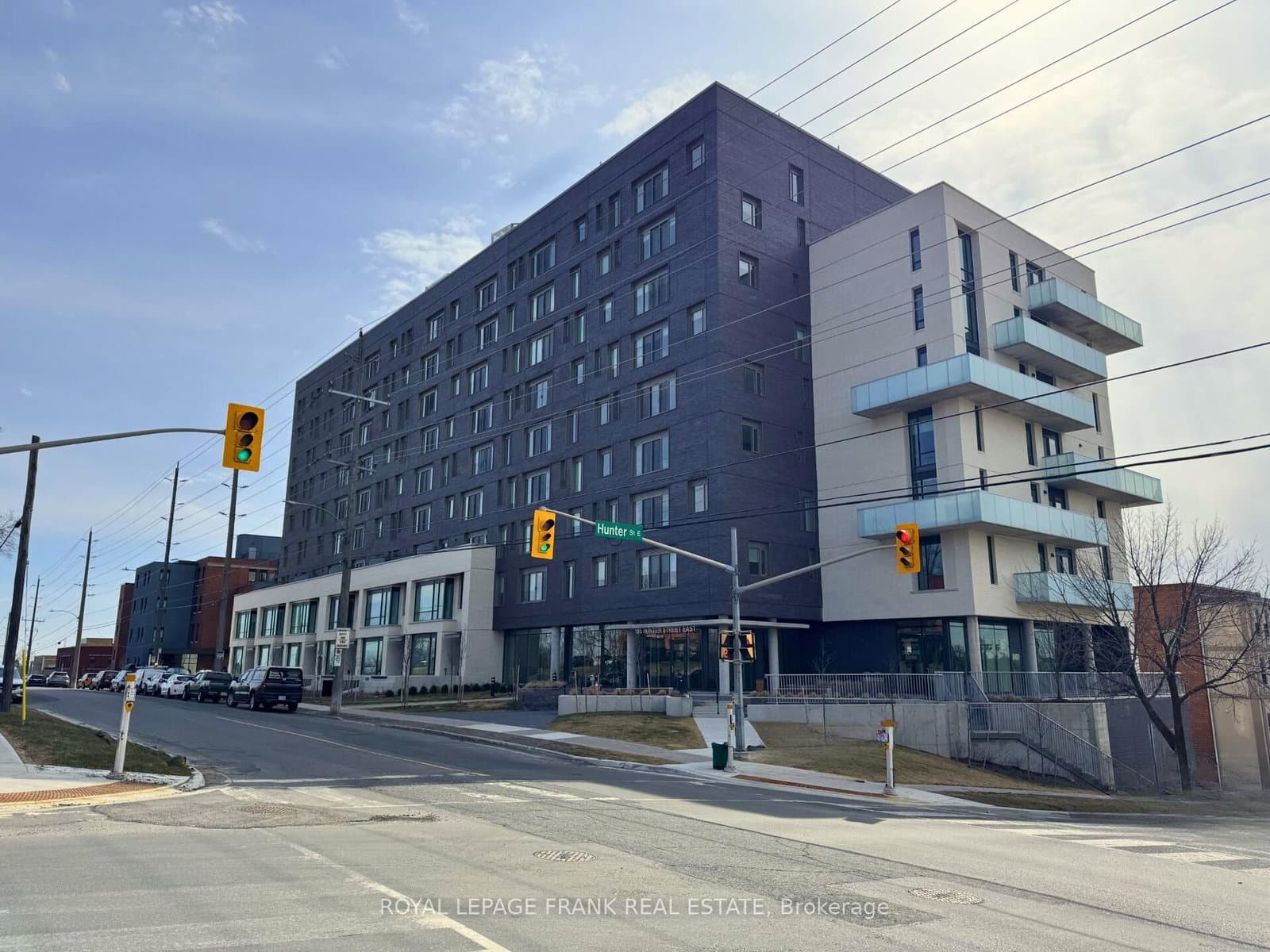 195 Hunter Street, Unit 902