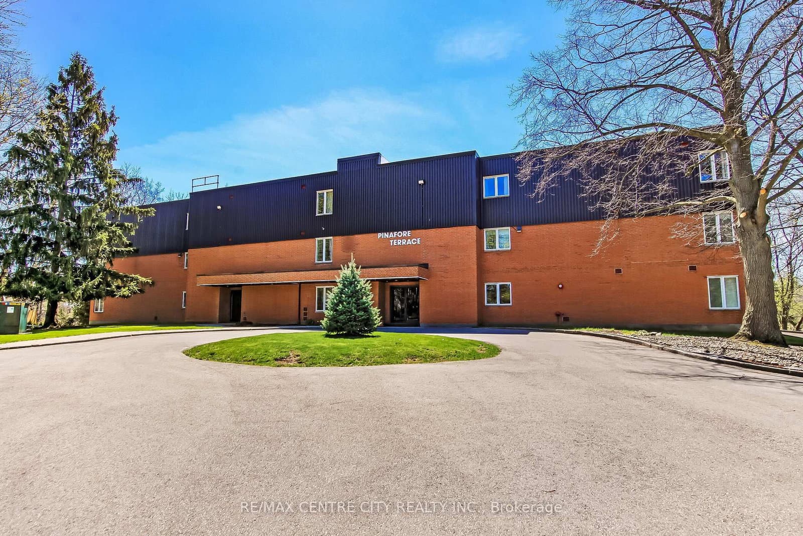 #11 - 125 Elm Street