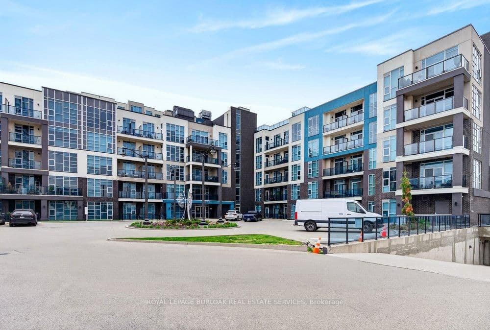#314 - 10 Concord Place