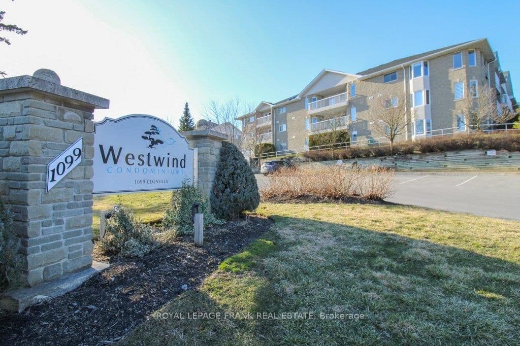 1099 Clonsilla Avenue, Unit 315A