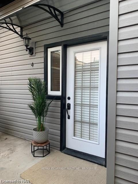 31 RAYMOND Street, Unit 4