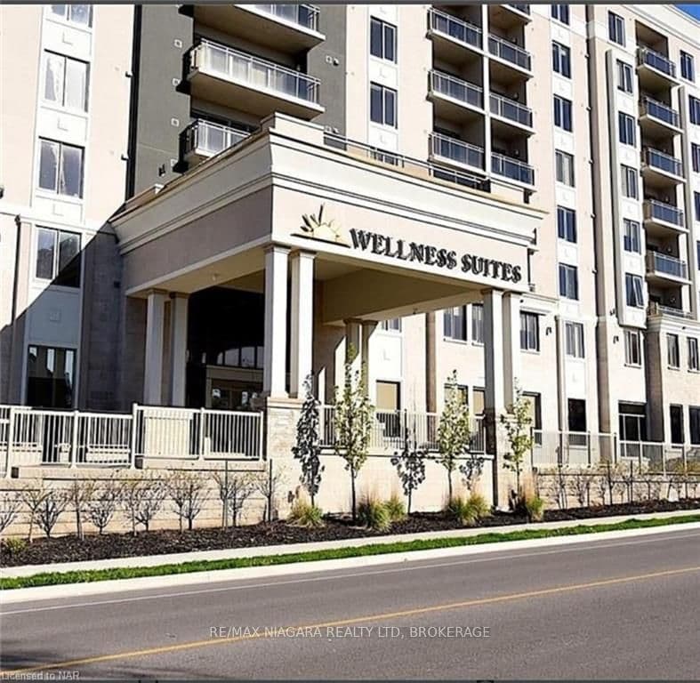 5698 MAIN Street, Unit 707