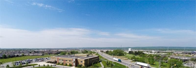 Link2 Condos + Lofts - Image 17