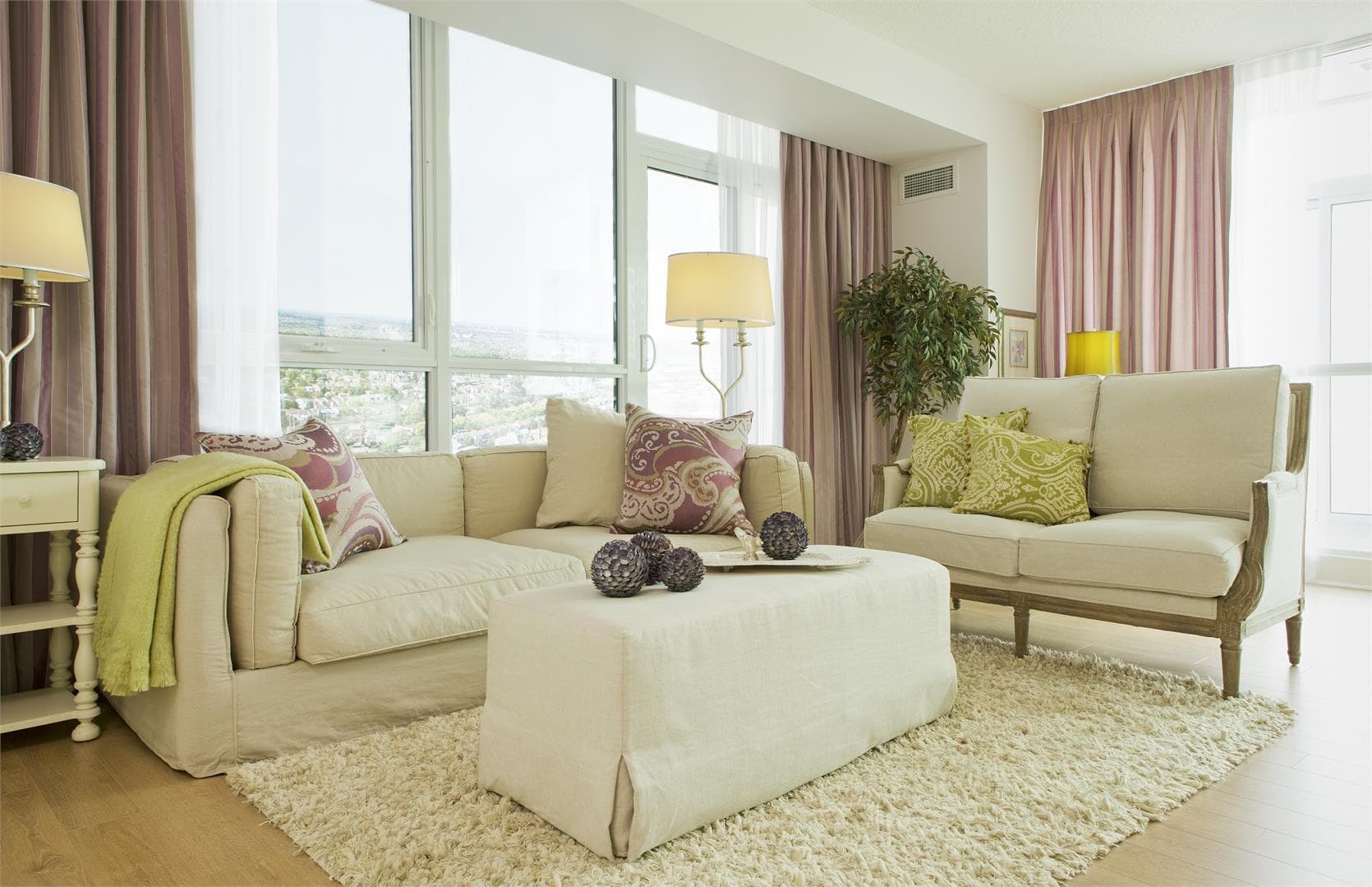 Pinnacle Grand Park 2 Condos - Image 18