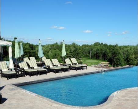 Muskoka Bay Resort - Image 2
