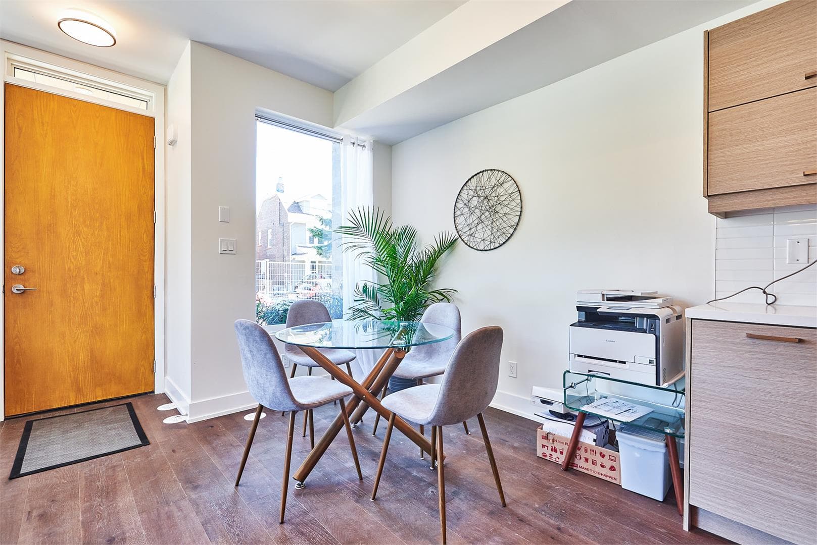 Towns on Curzon - Image 14