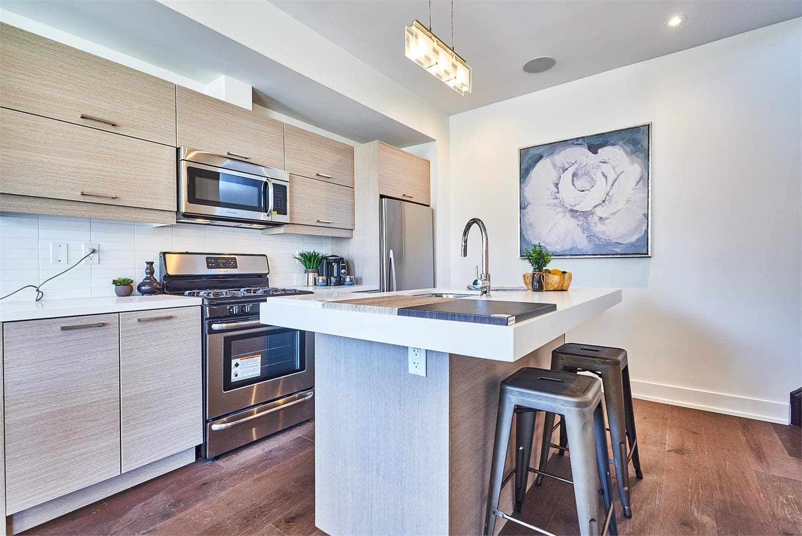 Towns on Curzon - Image 17