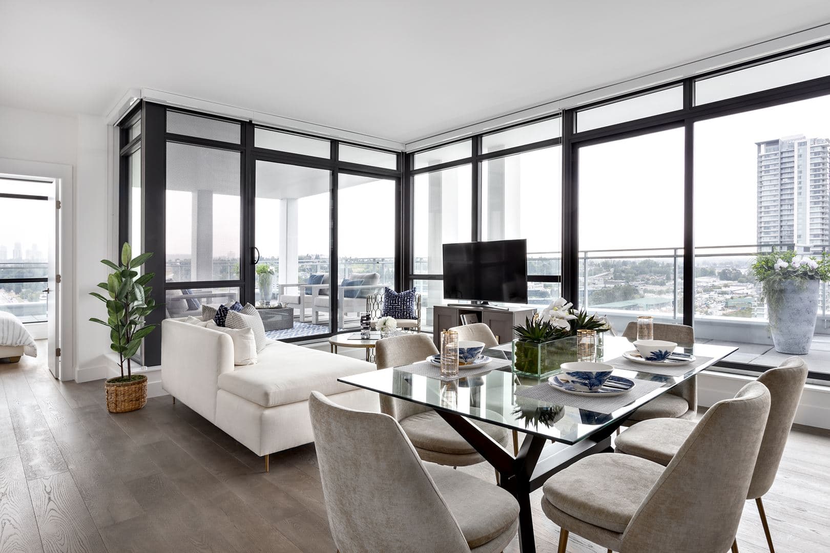 Bordeaux Condos - Image 24