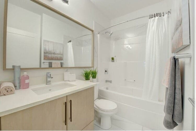 Veritas Condos - Image 12