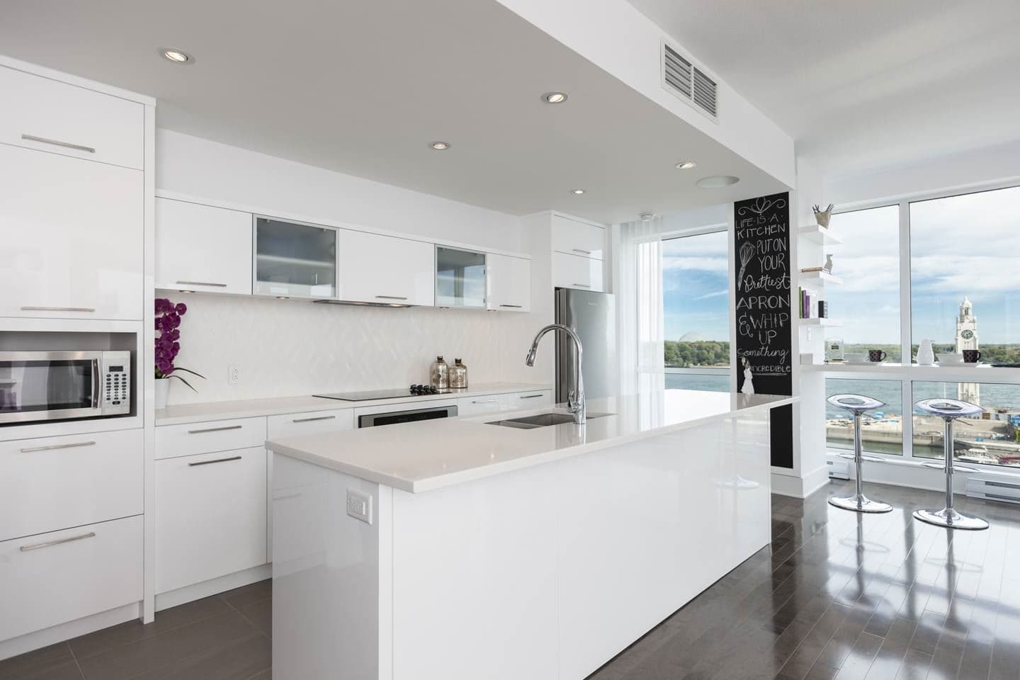 Le Solano Condos - Image 28