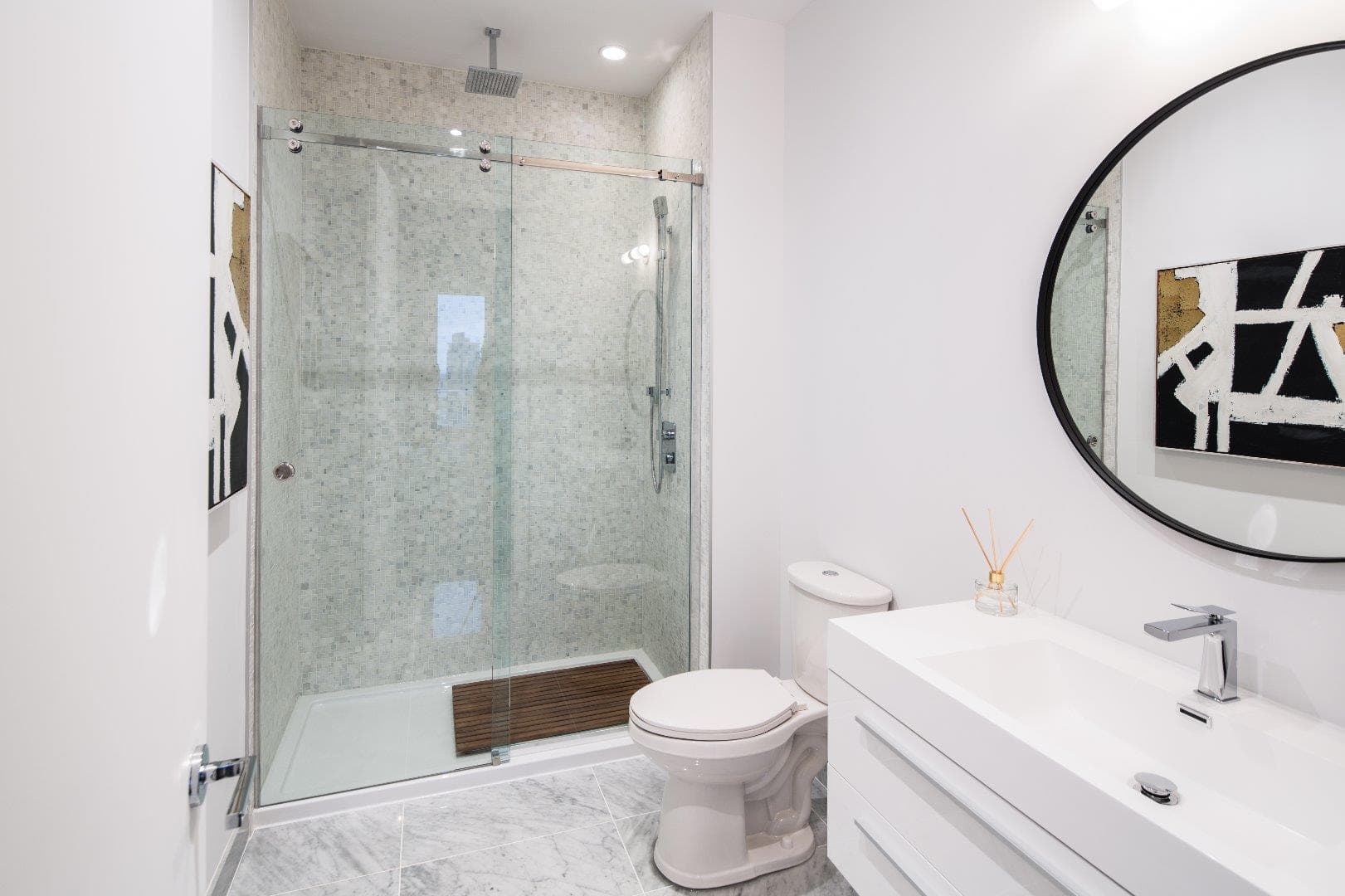 Le Peterson Condos - Image 25