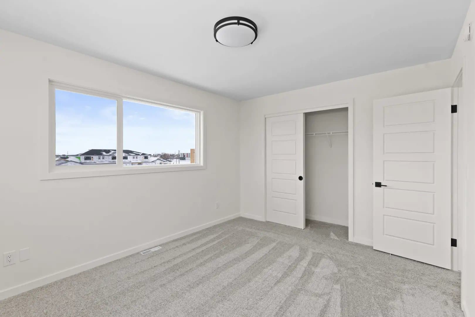 Flora North Condos - Image 10