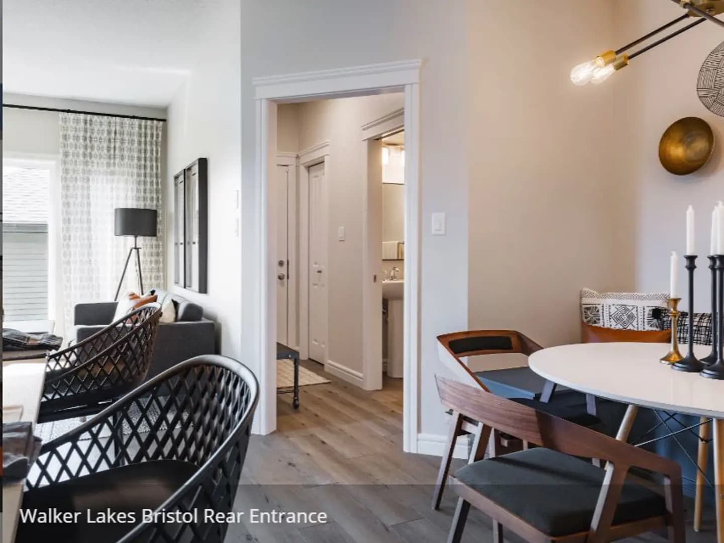 Walker Summit Towns - Image 10