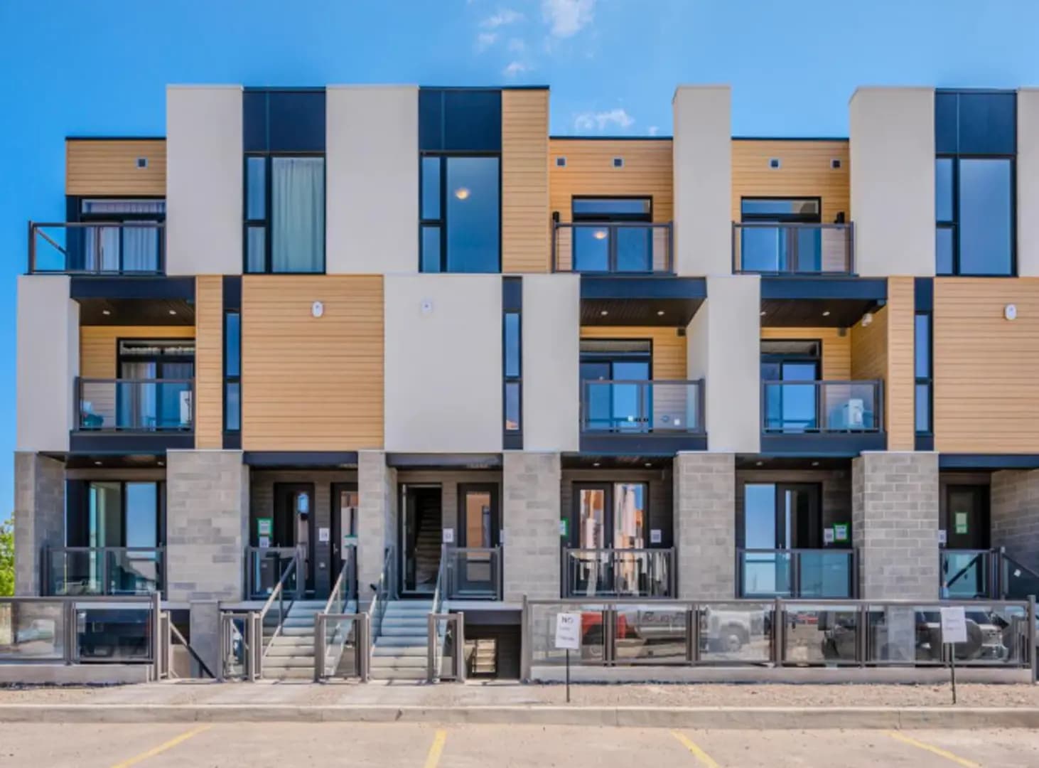 Vista Hills Towns - Image 3