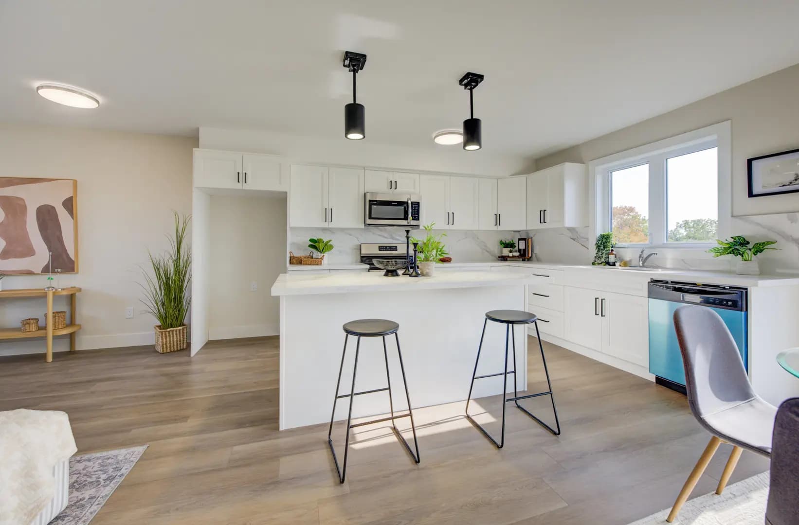 Cedar Hill Condos - Image 9