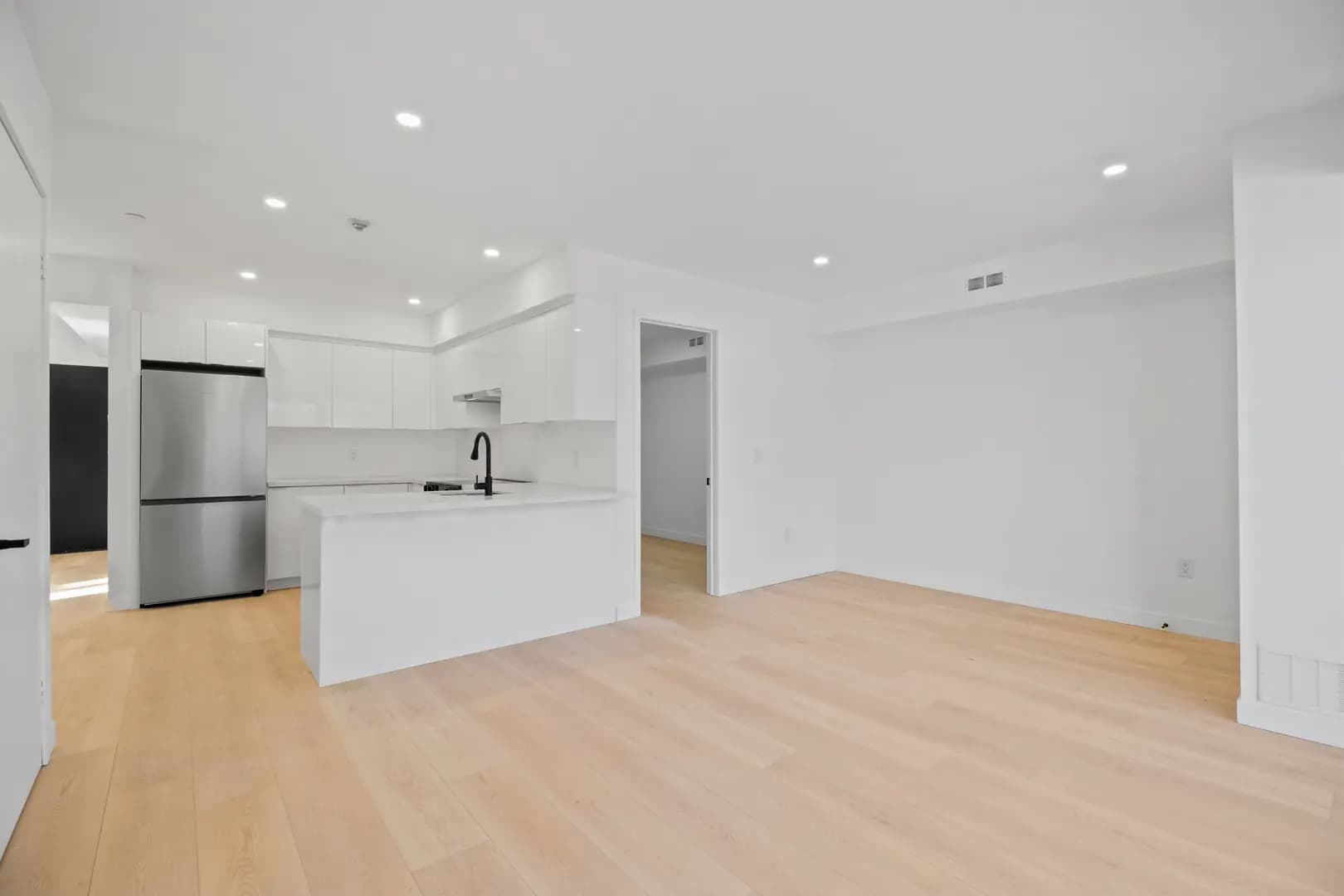 Orchard Park Condos - Image 20